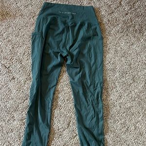 1st Phorm VENTURE LEGGING 2.0
Mid Rise High Compression Bottom